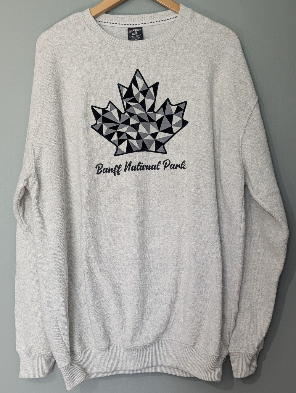 River Wear Banff National Park Heathered Gray‎ Crewneck Sweatshirt Canadiana